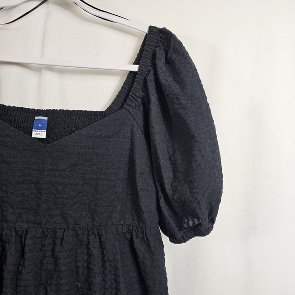 NWOT Old Navy Fit and Flare Puff Sleeve Seersucker All Say Mini Dress in Black - - Picture 4 of 7
